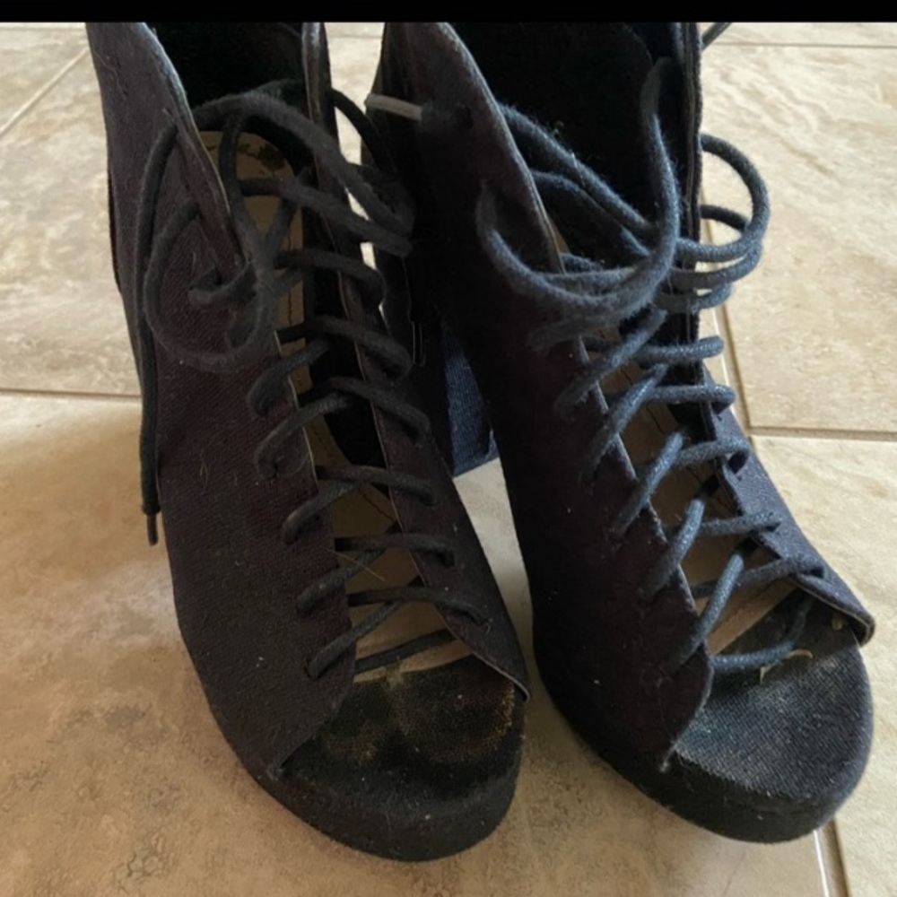 Chunky Black Thick Lace Up Heel - Picture 4 of 4
